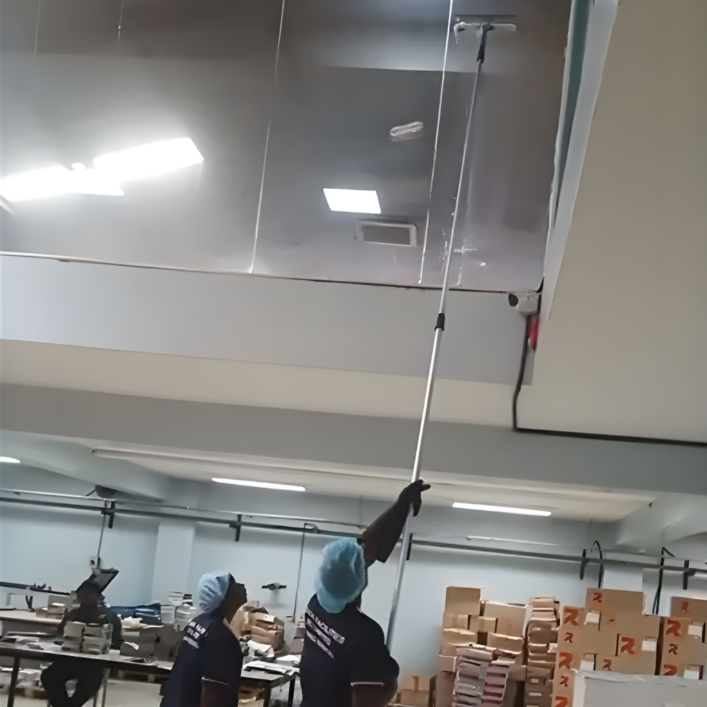 High-level dusting (ceilings, ducts, beams)